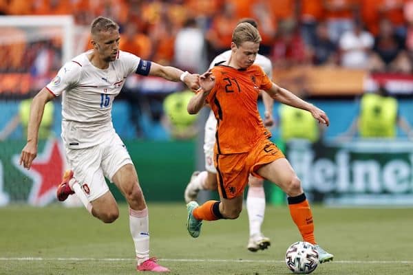 EM-kisoissa pamahti yllätys – Hollanti on ulkona!