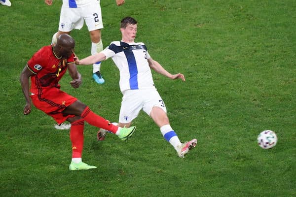 Uutistoimisto: UEFA kaavailee suurta mullistusta EM-kisoihin – uudistus parantaisi Huuhkajien mahdollisuuksia