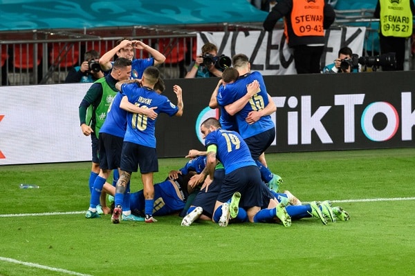 Enää kolme ottelua jäljellä – näin jatkuu EM-futis Enää kolme ottelua jäljellä – näin jatkuu EM-futis