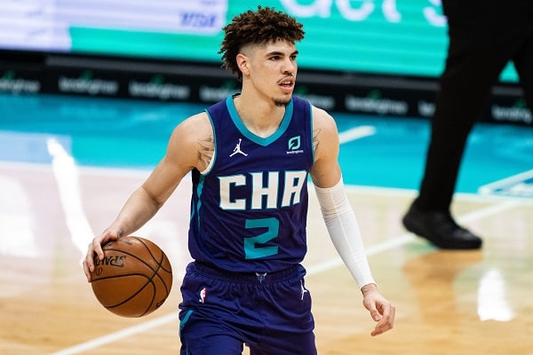Charlotte Hornetsin takamies on NBA:n vuoden tulokas