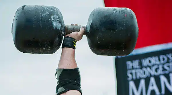 Jesse Pynnönen puhuu dopingvalvonnan puolesta: Vahvamiesurheilu ei ole enää 150-kiloisten hormonijättiläisten kilpailua