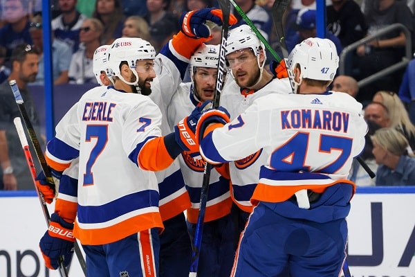Hieno uutinen – suomalaishyökkääjä nostettiin NHL-joukkueen matkaan