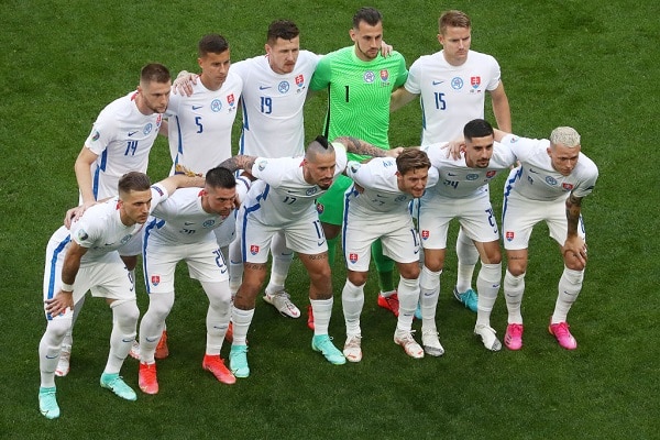 Slovakia päätti MM-karsinnat murskavoittoon – se oli laiha lohtu