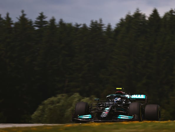 Entinen F1-kuski latasi tylyä tekstiä: Tämä on Valtteri Bottaksen ongelma