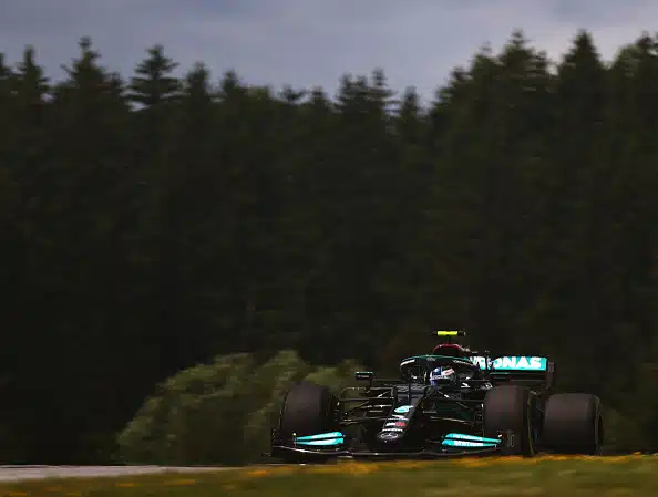 Entinen F1-kuski latasi tylyä tekstiä: Tämä on Valtteri Bottaksen ongelma Entinen F1-kuski latasi tylyä tekstiä: Tämä on Valtteri Bottaksen ongelma