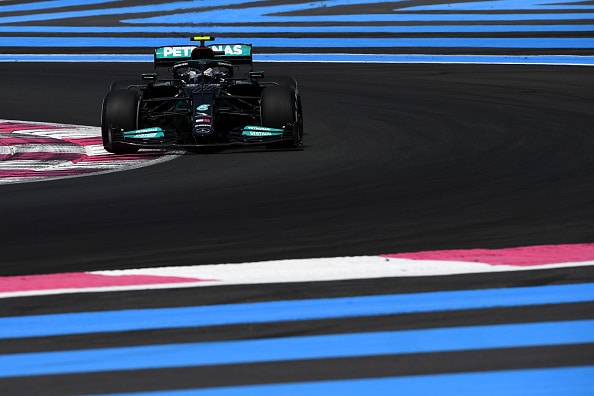 Mercedes lupasi ”jännittäviä” uutisia Silverstonea ajatellen