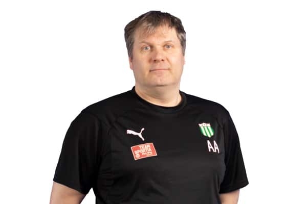 Paikkansa jättänyt KTP-valmentaja tunteikkaana – ”Olo on herkkä”