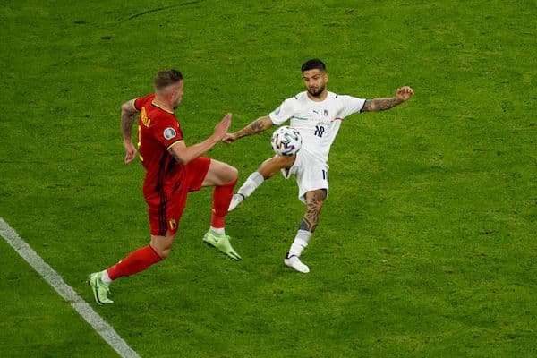 Belgia petti jälleen isot odotukset – vakuuttava Italia paineli välieriin EM-kisoissa, tähtipelaajalla karmea kohtalo