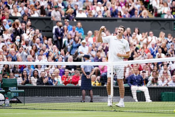 Sensaatio Wimbledonissa! Roger Federer ulos