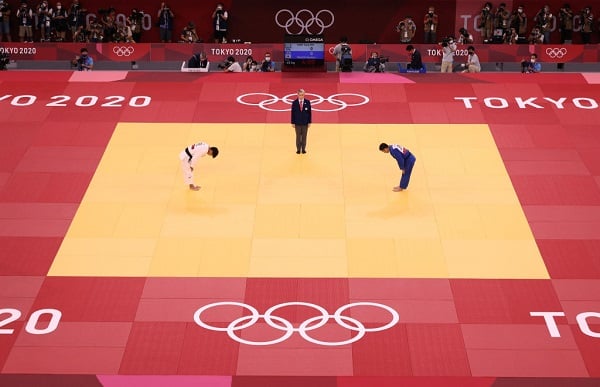 Japanilla ilon ja tuskan olympiaitkua – hopea oli häpeä