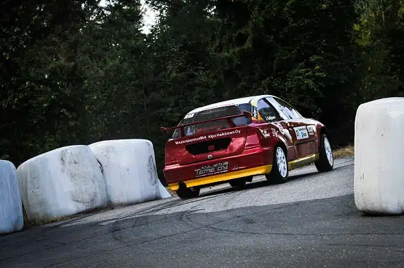 Upeaa tykitystä rallisprintin SM-sarjassa – kaksi kuljettajaa ylitse muiden