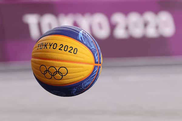 Keskiviikkona tehtiin olympialaisten historiaa - iso pomokin oli paikalla Keskiviikkona tehtiin olympialaisten historiaa – iso pomokin oli paikalla