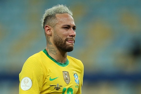 Neymar purskahti kyyneliin – Lionel Messi lohdutti ystäväänsä