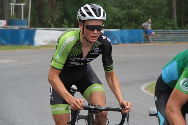 Nuori suomalainen pyöräilijälupaus siirtyy Ranskaan – ”Urallani hyvä ja sopiva askel eteenpäin”