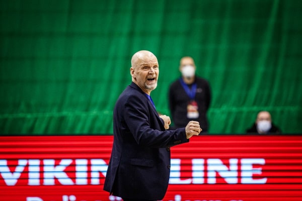 Suomelle jääkylmä oppitunti rökäletappion muodossa – Pekka Salminen: ”Itseluottamuksen kanssa oli ongelmia”
