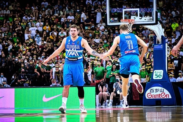 Yllättäjiä mukaan Tokion olympiakorikseen – USA:n NBA-tähdet yrittävät kunnianpalautusta