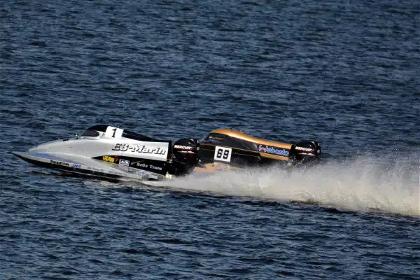 Suomalaiset suosikkeina F4-luokan maailmanmestaruustaistoon