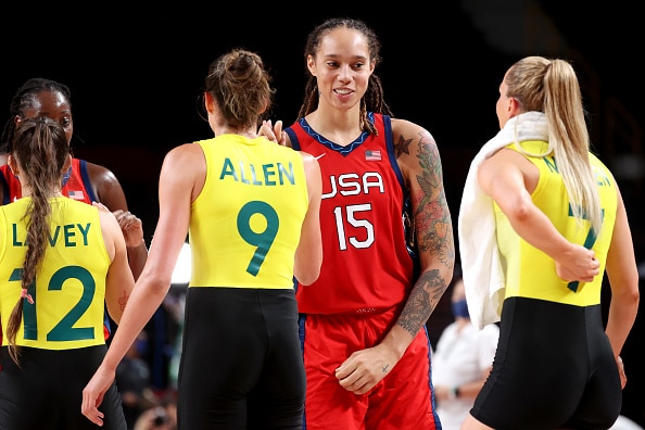 Venäjällä vangittuna ollut tähtikoripalloilija tauolle WNBA:ssa – ”Keskittyy mielenterveytensä kohentamiseen”