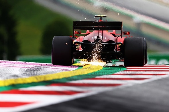 F1-asiantuntijalta tiukka arvio viime kauden kehittyneimmästä kuljettajasta - ei suostu soittamaan toista viulua F1-asiantuntijalta tiukka arvio viime kauden kehittyneimmästä kuljettajasta – ei suostu soittamaan toista viulua