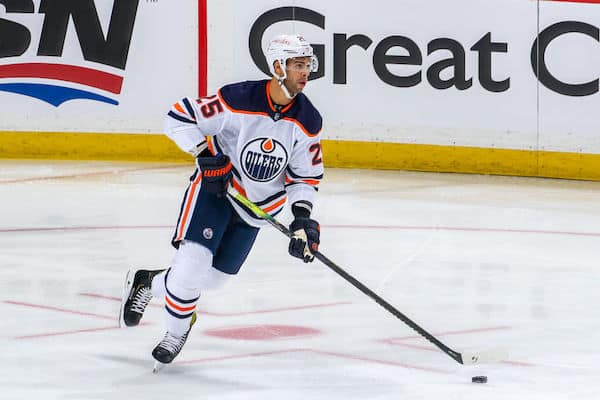 Pelikielto - Edmonton Oilers joutuu kuolemanotteluun ilman jääaikakuningastaan Pelikielto – Edmonton Oilers joutuu kuolemanotteluun ilman jääaikakuningastaan