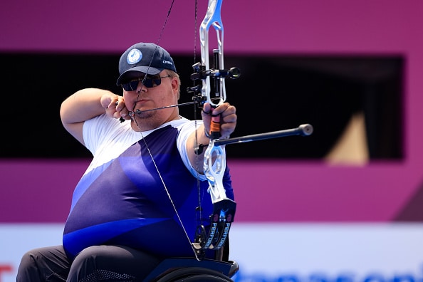 Jere Forsberg tähtäsi komeasti jatkoon paralympialaisissa – ”Nuolet menivät tiukkaan nippuun”