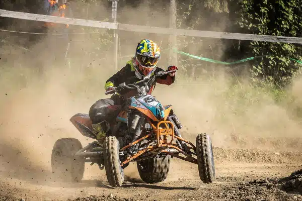 Naismotocrosskuskilla mahdollisuus tehdä viikonloppuna historiaa – ”Lähden taistelemaan SM-pronssista”