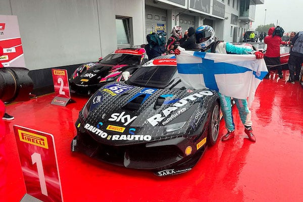 Luka Nurmi palasi voittojen tielle Ferrari Challenge EM-sarjan Saksan osakilpailussa Luka Nurmi palasi voittojen tielle Ferrari Challenge EM-sarjan Saksan osakilpailussa