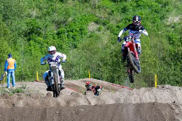 Vantaalle katetaan vauhdikas herkkupöytä – tarjolla maailman parasta motocrossia