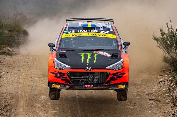 Oliver Solberg koki karun kohtalon - Jari Huttunen nousi luokkansa kärkipaikalle Belgian MM-rallissa Oliver Solberg koki karun kohtalon – Jari Huttunen nousi luokkansa kärkipaikalle Belgian MM-rallissa