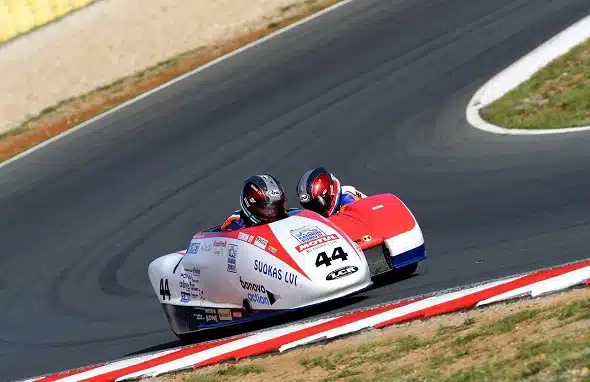 MM-pronssia Suomeen – Pekka Päivärinnalla on nyt koossa huima määrä mitaleita: ”Oli paljon epäilijöitä, että harmaapäisen ukon vauhti on hiipunut”