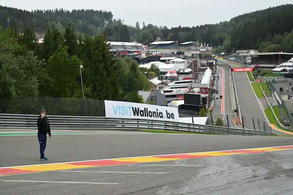 Suru-uutinen: Nuori formulakuski menehtyi Spassa Suru-uutinen: Nuori formulakuski menehtyi Spassa