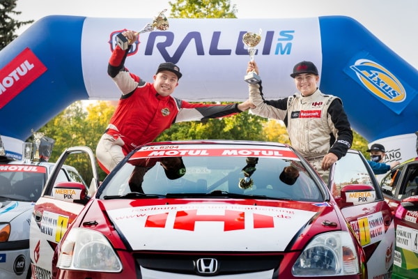 Uusi rallilupaus tulossa? – 14-vuotias varmisti Suomen mestaruuden