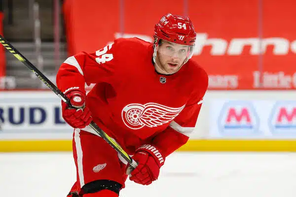 Yli 900 NHL-ottelun tähti matkusti täysin turhaan Europpaan – pelit peruttiin