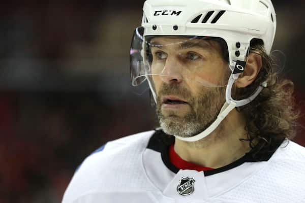 Jaromir Jagr, 50, rikkoi Wayne Gretzkyn uskomattoman ennätyksen – legenda on tehnyt 1099 maalia