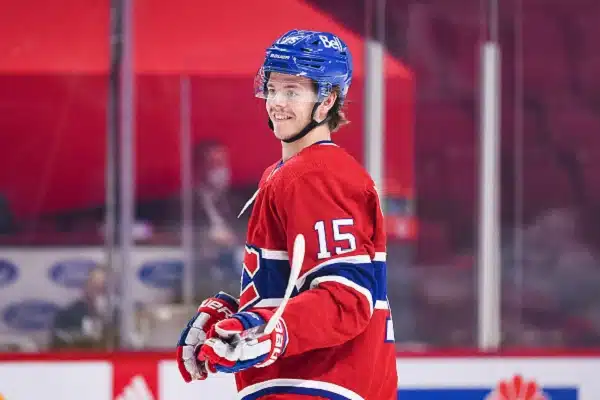 Nyt näyttää hyvältä! Suomalaispelaajat hurjassa iskussa NHL:n treenipeleissä – Jesperi Kotkaniemi loisti ykköstähtenä
