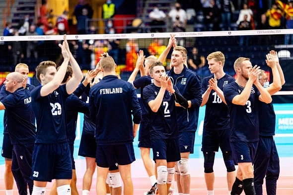 Suomalaispelaajilla mainio viikonloppu - Supercupin voitto ja debyytti maailman kovimmassa sarjassa Suomalaispelaajilla mainio viikonloppu – Supercupin voitto ja debyytti maailman kovimmassa sarjassa