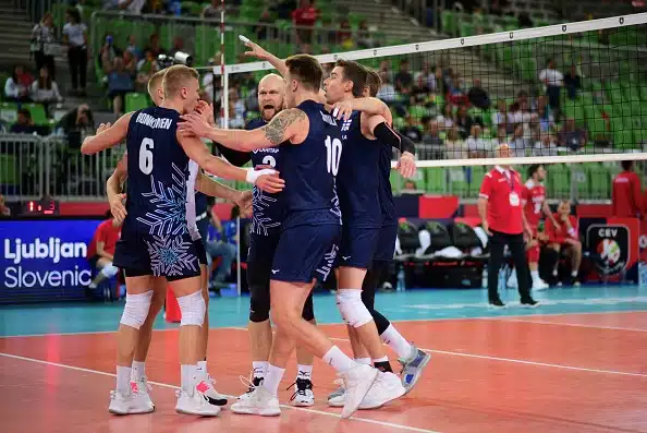 Lentopalloliitto löysi seuraajan moukarilegendalle