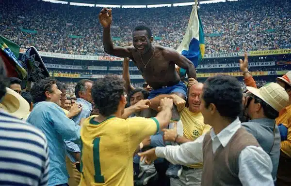 Pele on ykkönen – Maradona ja Messi eivät lähelläkään tätä saavutusta Pele on ykkönen – Maradona ja Messi eivät lähelläkään tätä saavutusta