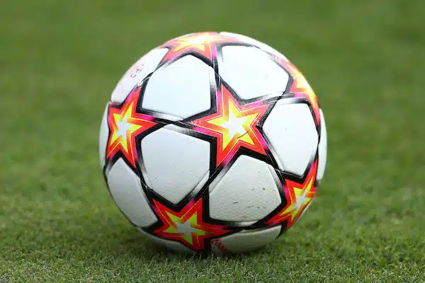 Arne Slotin korvaaja sai kenkää – potkuilla erikoinen ajankohta