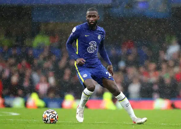 Lähde: Real Madrid on aloittanut neuvottelut Chelsea-tähden kanssa - vientiä totisesti riittää Lähde: Real Madrid on aloittanut neuvottelut Chelsea-tähden kanssa – vientiä totisesti riittää