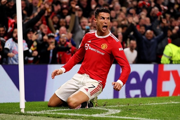 Lähde: Cristiano Ronaldo kypsymässä – latasi Manchester Unitedille kovan ukaasin