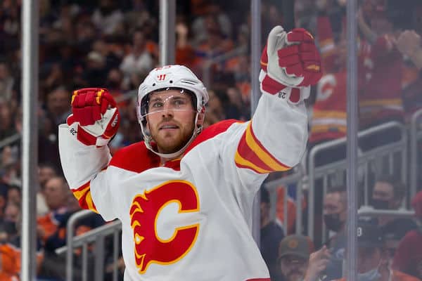 NHL-seuran koronatilanne räjähti täysin käsiin - tartuntoja tai altistumisia nyt jo yhteensä 27 NHL-seuran koronatilanne räjähti täysin käsiin – tartuntoja tai altistumisia nyt jo yhteensä 27