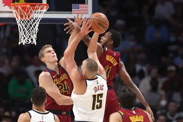 Nyt on herkkua tarjolla: lyökö Lauri Markkanen taas donkin supertähti Nikola Jokicin naamaan?