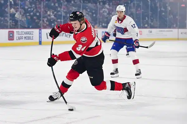 NHL-seura odottaa isoja asioita suomalaislupaukseltaan – ”Taitava jätkä, joka pystyy laittamaan kiekkoa verkkoon tärkeillä hetkillä”