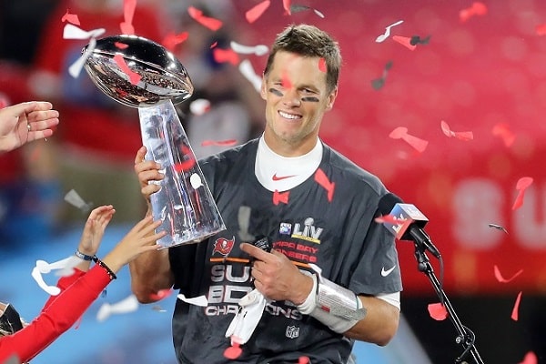 Tom Brady ilmoitti lopettavansa uransa - tällä kertaa pysyvästi Tom Brady ilmoitti lopettavansa uransa – tällä kertaa pysyvästi
