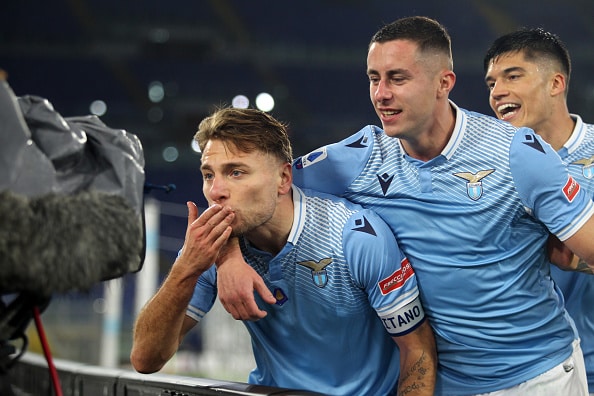 Napoli kunnioitti näyttävästi Diego Maradonan muistoa - vastustajan tähti joutui pyytämään anteeksi Napoli kunnioitti näyttävästi Diego Maradonan muistoa – vastustajan tähti joutui pyytämään anteeksi
