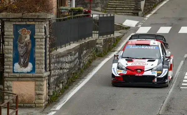 EK7: Elfyn Evans johtaa Monzan MM-rallia perjantain jälkeen – suomalaiset kaukana kärjestä