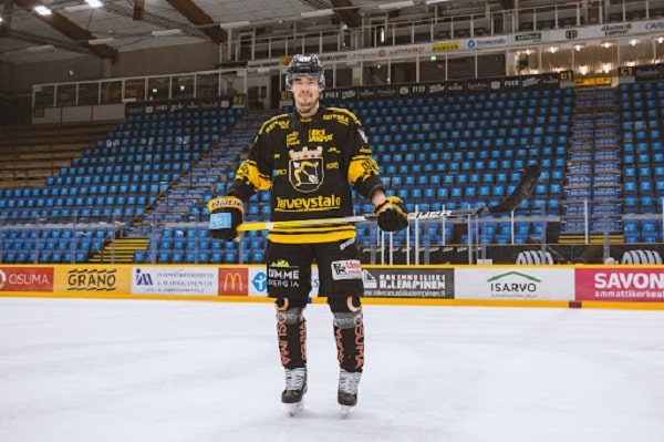 Iso yllätys SM-liigassa! KalPa yllätti kärkijoukkue HIFK:n Iso yllätys SM-liigassa! KalPa yllätti kärkijoukkue HIFK:n