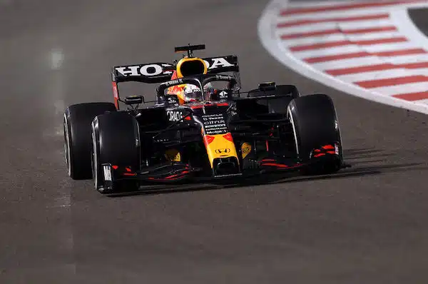 BBC: F1-sarja otti todella tiukan linjan: varikolle ei ole mitään asiaa ilman koronarokotetta BBC: F1-sarja otti todella tiukan linjan: varikolle ei ole mitään asiaa ilman koronarokotetta