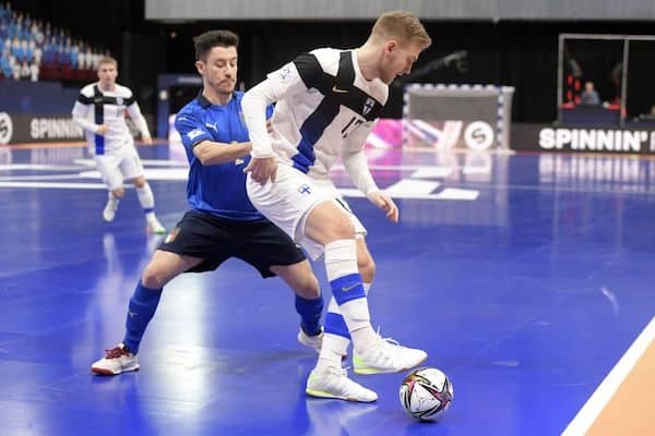 Futsalmiehillä edessä kohtalon ottelu - "Slovenia on mielestäni pelannut lohkon parasta futsalia" Futsalmiehillä edessä kohtalon ottelu – ”Slovenia on mielestäni pelannut lohkon parasta futsalia”